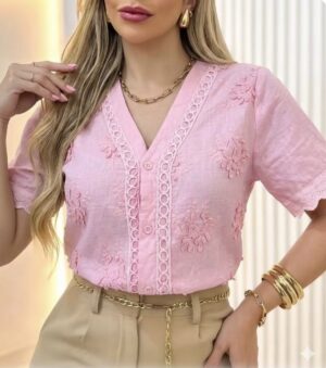 Blusa de Laise com Forro Decote V Renda - Rosa