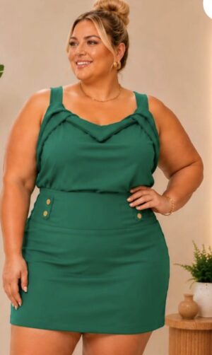 Conjunto Plus Size Crepe Duna Blusa Regata e Short-Saia Verde