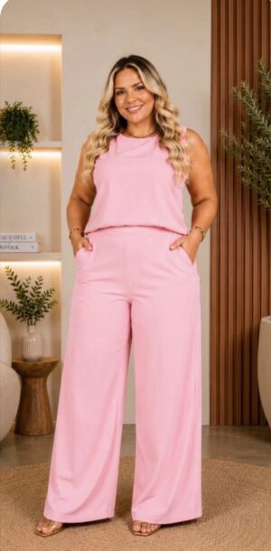 Conjunto em Crepe Duna Blusa Regata e Calça Pantalona – Rosa Candy